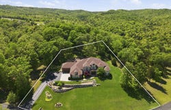 109 Cedar Bluff, Saddlebrooke, MO 65630