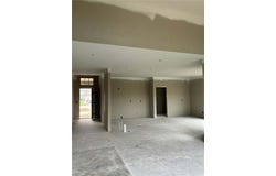 4705 Stonebridge Drive E, St Joseph, MO 64505