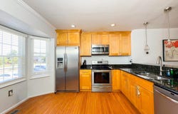 10505 CAMPUS Way S, UPPER MARLBORO, MD 20774