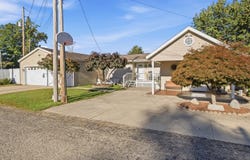 51770 Easy Street, Paw Paw, MI 49079