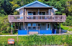 5656 Paradise Drive, Reading, MI 49274