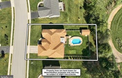 50 FOX RUN Road, HANOVER, PA 17331