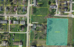 Oak Street, Hamilton, IL 62341