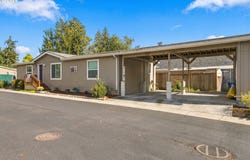 1125 58TH St, Springfield, OR 97478