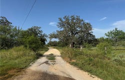 Batey Ranch Road, Nixon, TX 78140
