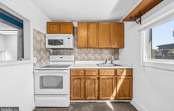 201-B MAIN Street, LAUREL, MD 20707