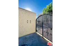 1056 WINCHESTER Ave, GLENDALE, CA 91201