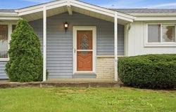 6665 S 20th St, Oak Creek, WI 53154