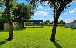 North Summit Street, Weimar, TX 78962