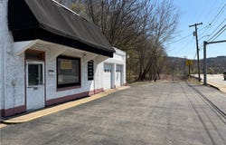 200 Freeport St, Delmont, PA 15626