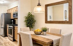 15344 Weddington Street, Sherman Oaks, CA 91411