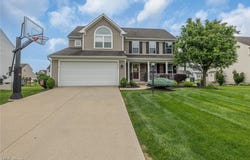 3228 Burnham Drive, Brunswick, OH 44212
