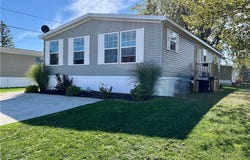6 Applegate Dr, Hamlin, NY 14464