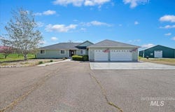 2393 NE 21st St, Payette, ID 83661