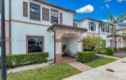 10615 W 34th Ct, Hialeah, FL 33018