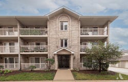 6644 W 65TH Street, Chicago, IL 60638