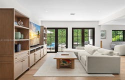 6609 Maynada St, Coral Gables, FL 33146