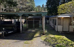 85141 Cedar Dr, Florence, OR 97439