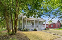1133 Hotz Ave, IowaCity, IA 52245