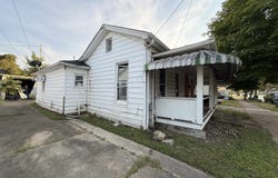 653 3rd Ave, Gallipolis, OH 45631
