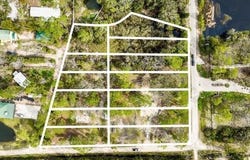327 NW Second Ave, Steinhatchee, FL 32359