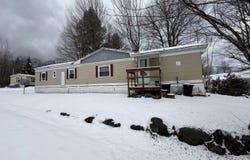 76 U.S. 2 W Route, Wilton, ME 04294