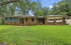 1223 Rosedale Street, Toccoa, GA 30577