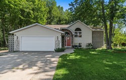 6806 Wiley Road, Douglas, MI 49406