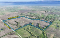 02 255th Street, Melrose, IA 52569
