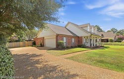 534 Lake Pointe Lane, Madison, MS 39110