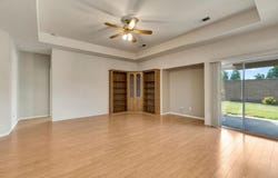 977 Meadow View Road, Hanford, CA 93230