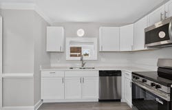 1821 Volvo Parkway, Chesapeake, VA 23320