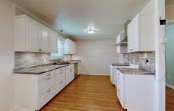 25500 Highway 77, HOLLOW ROCK, TN 38342