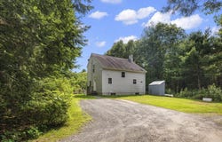 90 West St, Wendell, MA 01379