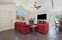 5887 S Tallowtree Way, Boise, ID 83716