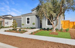 2283 N Argyle Avenue, Clovis, CA 93619