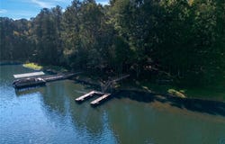 35 Point N Drive, Hogansville, GA 30230