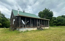 275 Steep Hollow Rd, Greensburg, KY 42743