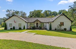 5642 Old Hunter Road, Ooltewah, TN 37363