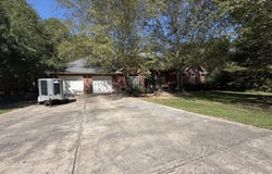 34 Stonegate Drive, Hattiesburg, MS 39402