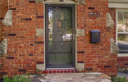 6821 Brookside Road, Kansas City, MO 64113