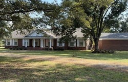 1915 Hwy 315 Sledge MS, MS 38670