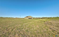 120 Loopsy Lane, Dale, TX 78616
