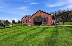 7460 Prairie View Lane, Dubuque, IA 52003