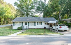 201 W Third St, South Hill, VA 23970