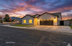 1492 N Cota Ln, Thatcher, AZ 85552