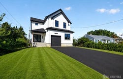 49 Victory Place, East Brunswick, NJ 08816
