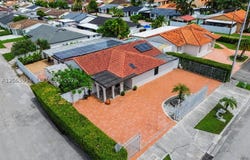 7961 W 6th Ave, Hialeah, FL 33014