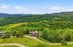 308 Walnut Mountain Farm Loop, Hampton, TN 37658
