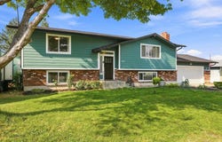 11905 E FAIRVIEW Ave, Spokane Valley, WA 99206